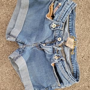 Bubblegum jean shorts. Size 5/6.